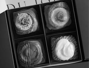 Box Of 4 Buns