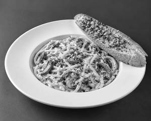 Chicken & Mushroom Alfredo Spaghetti
