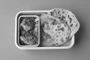 2 Paratha with Matar Paneer