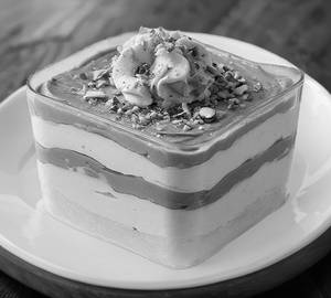Pistachio Dessert (1 Cup)