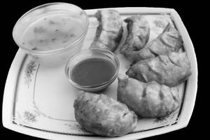 Chicken Fried Momos [6 Pieces]