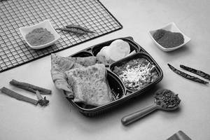 Combo Tiffin 21 – Veg Diwani + Laccha Paratha