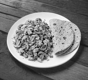 Mushroom scrambled eggs with 2 roti