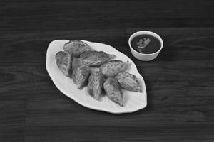 Paneer Fried Momos [8 Pieces]