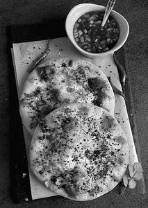 Chicken kheema naan