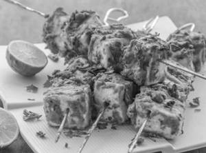 Paneer lehsuni tikka( 8 piece)
