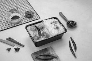 Combo Tiffin 11 – Kadhi Chawal Thali