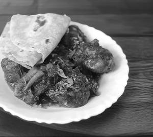 Chilli Chicken With Tawa Roti - 4 Pieces