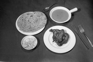 Kozhi Fry With 2 Indian Bread Combo