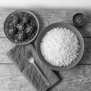 Steam Rice With Veg Manchurian Gravy (4 Pc )