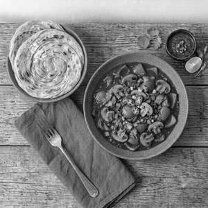 Paratha (2pc) With Chilli Mushroom Gravy