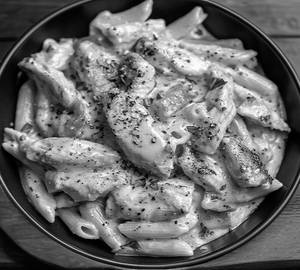 Non veg  creamy white sauce pasta