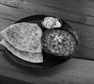2 Paratha with Chole Matar Masala🟢
