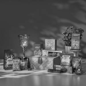 Handwoven Festive Sustainable Hamper Small