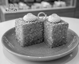 Butter Cream Honey Cake (1 Pc)