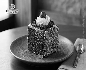 Butter Cream Black Forest Cake (1 Pc)