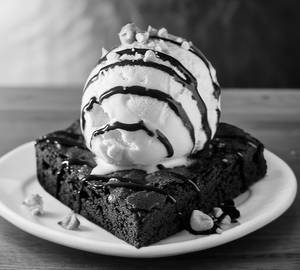 Sizzling brownie
