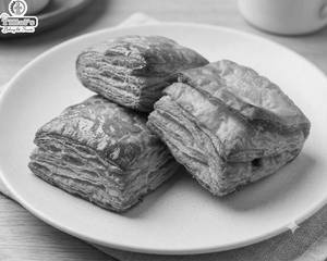 Veg Puffs (1 Pc)