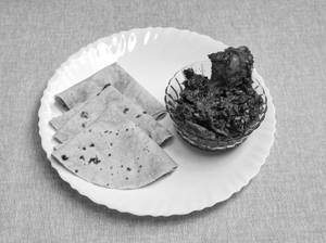 3 Chapati with Chicken Roast