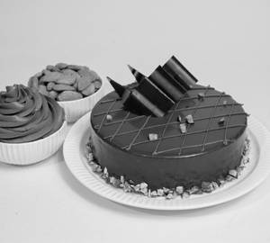 Milk Chocolate Almond Cake (Small)