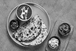 Amritsari Mix Veg Kulcha & Dal Makhani