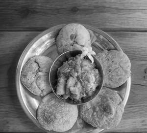 Dam aalu kachori