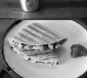 Paneer Quesadilla [Regular]