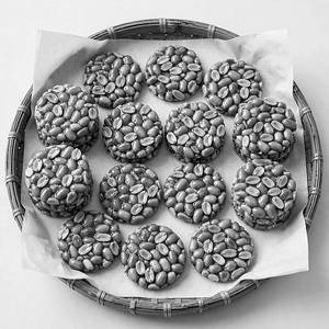 Round Palli Chikki (250 Gms)