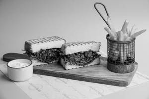 Wild Mushroom & Caramelised Onion Sandwich