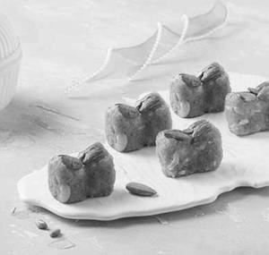 Shahi Pinni(per Kg)