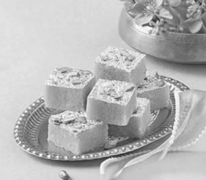 Moong Dal Burfi(per Kg)