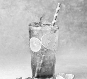 Blue sea mojito
