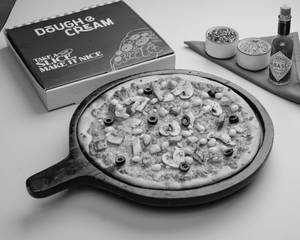 Corn, Mushroom & Jalapenos Pizza