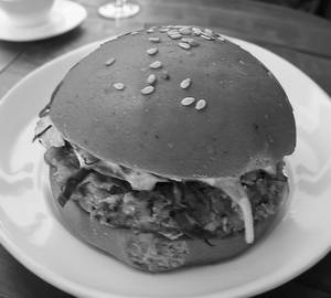 Ultimate Burger ( Beetroot ) 