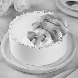Eggless Fruit Fantasy Cake [500 grams]