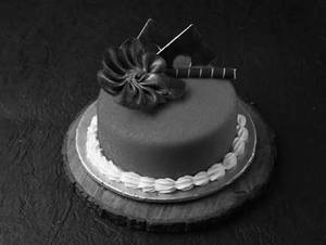 Beautiful Red Velvet Cake [700 Grams]