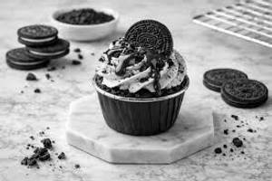 Oreo Gems Cupcake [120 Grams]