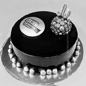 Girls All Time Favorite Chocolate Cake With Golden Touch [700 Grams]