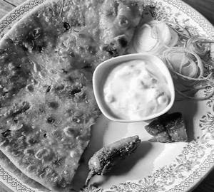 Onion Tomato Paratha With Curd(2 Paratha)