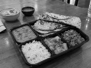 Kathiyawadi Thali
