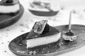 Eggless Nutella New York Cheesecake Slice