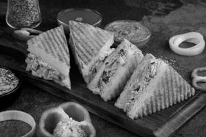 Thousand Not-Out Cheesy Grill Sandwich