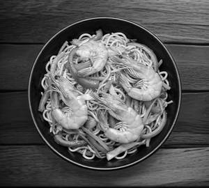 Prawns Hakka Noodles