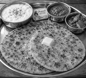 2 Desi Ghee Aloo Pyaz Paratha