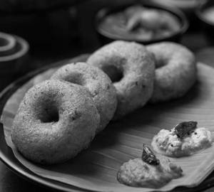 Vada 1pcs