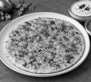 Onion uttapam.