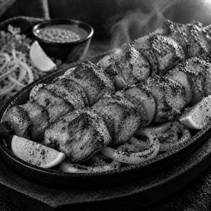 Chicken Tikka (8pc)