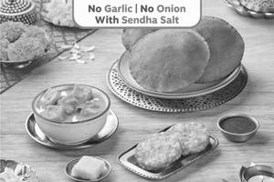Vrat Poori & Paneer Makhani Meal (Serves 1)