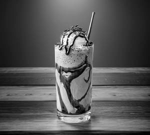 🍨 Cold Coffee with Ice Cream Float