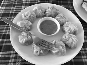 Corn and Cheese Momos [5 Pieces]